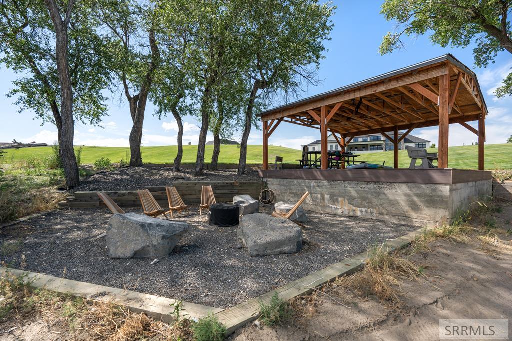 1573 N 885 E Property Photo 5