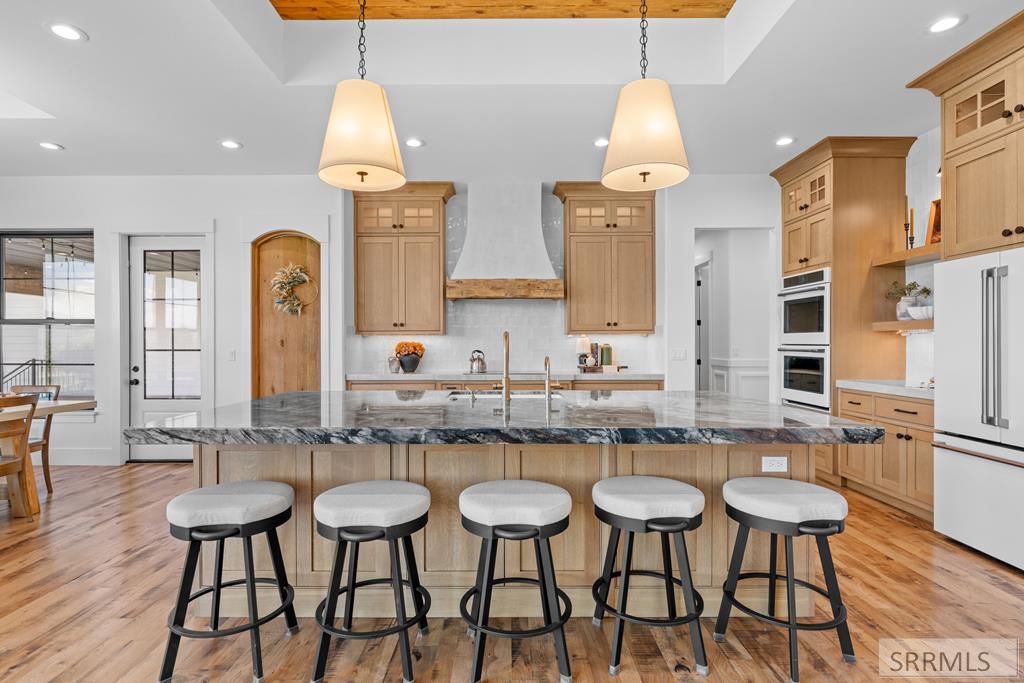 1573 N 885 E Property Photo 16
