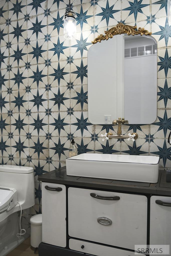 1573 N 885 E Property Photo 54