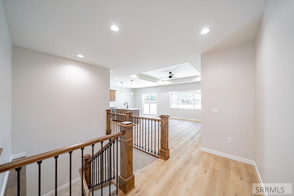 530 N State Street Property Photo 5