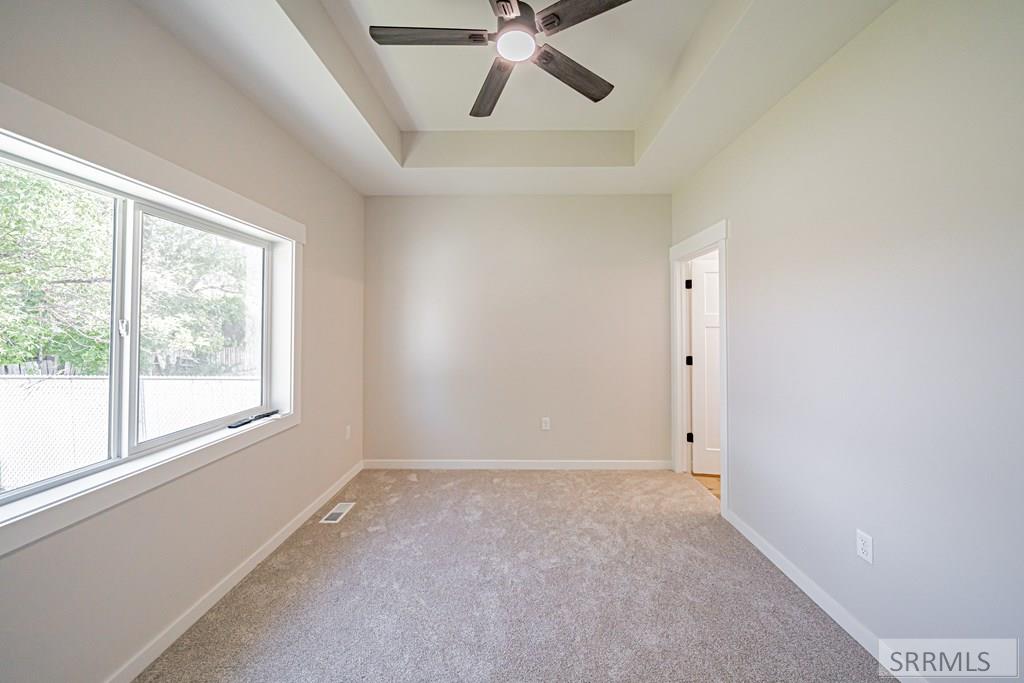 530 N State Street Property Photo 21