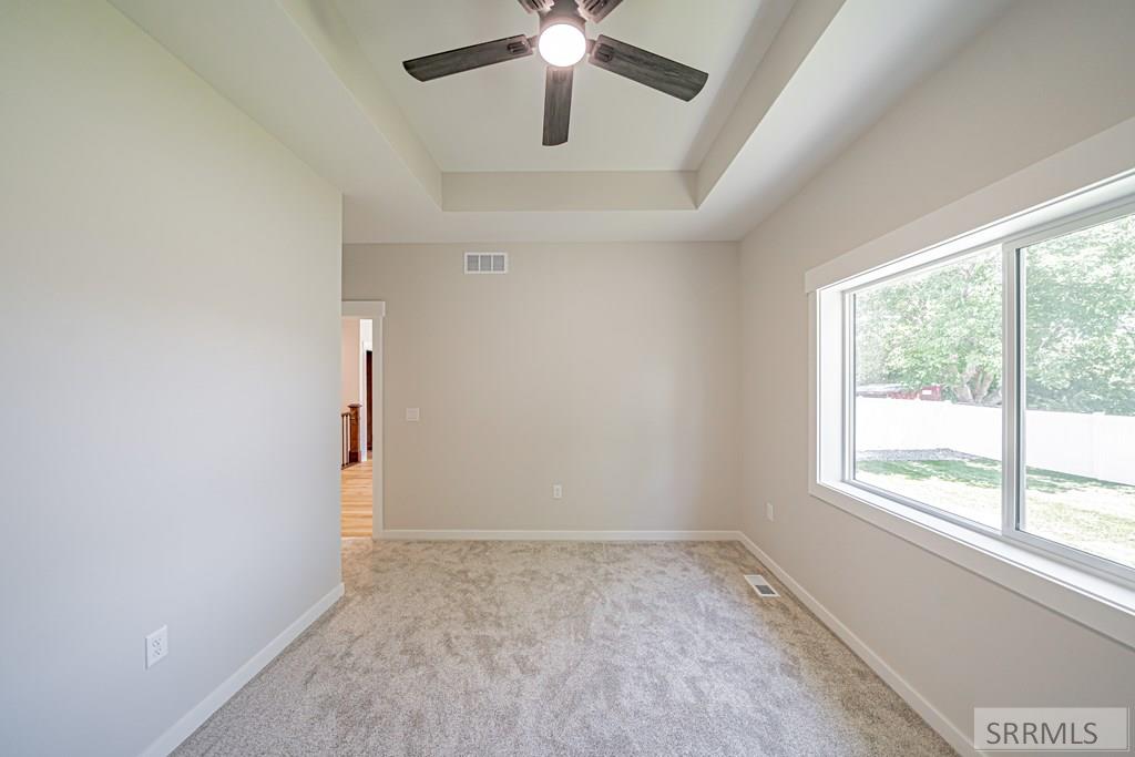 530 N State Street Property Photo 23