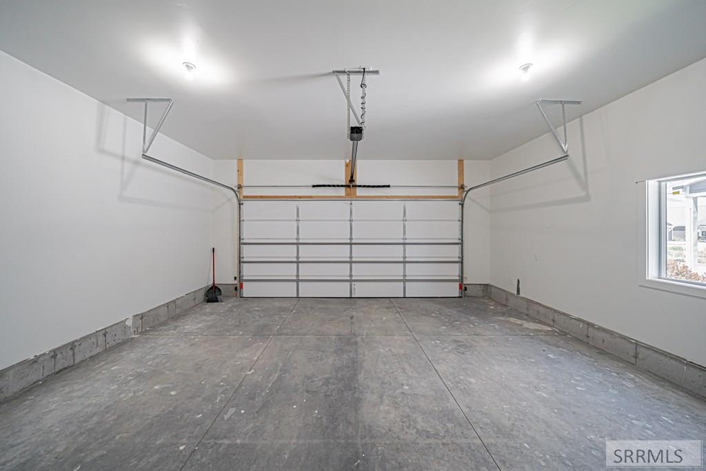 530 N State Street Property Photo 42