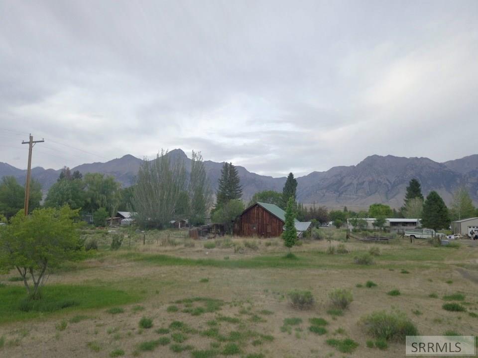 803/805 W College Avenue Property Photo 33