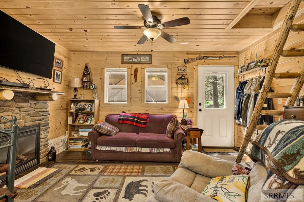 4132 Beaver Springs Road Property Photo 11