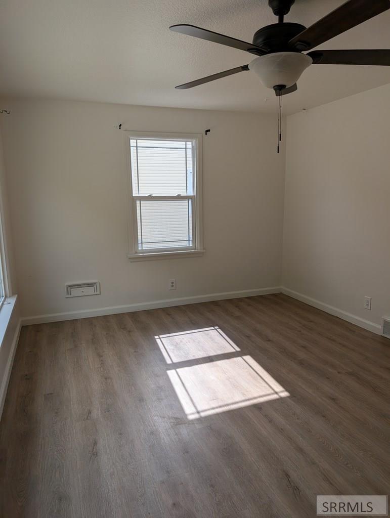 244 E 24th Street Property Photo 2
