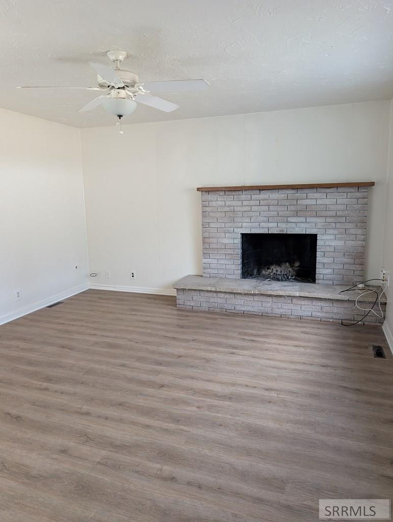 244 E 24th Street Property Photo 18