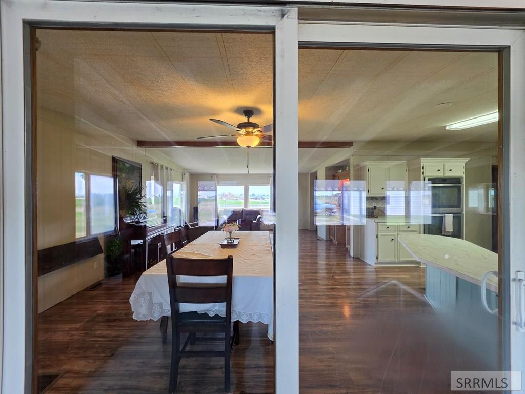 858 E 1000 N Property Photo 20