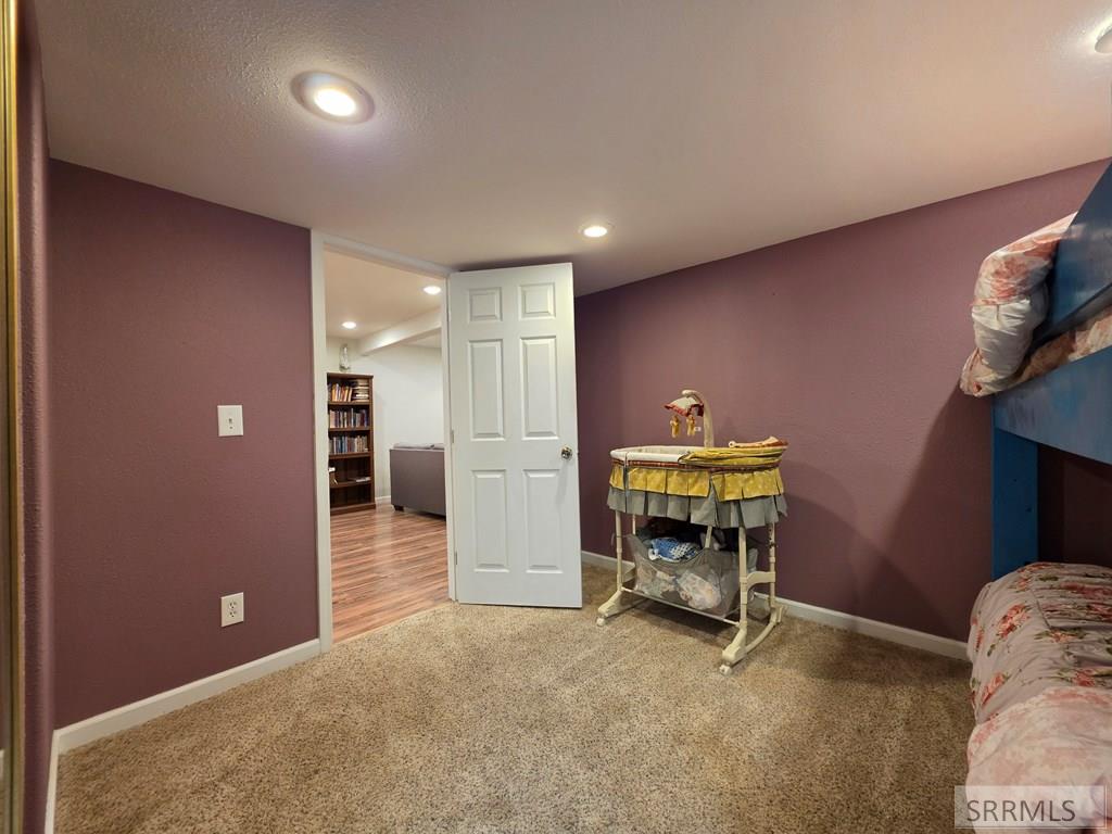 858 E 1000 N Property Photo 56