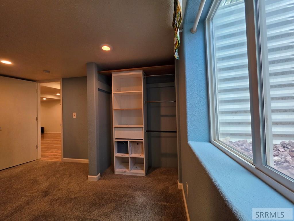 858 E 1000 N Property Photo 60