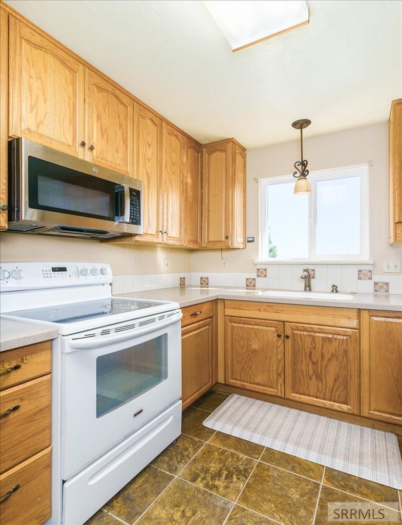 1036 Camas Lane Property Photo 12