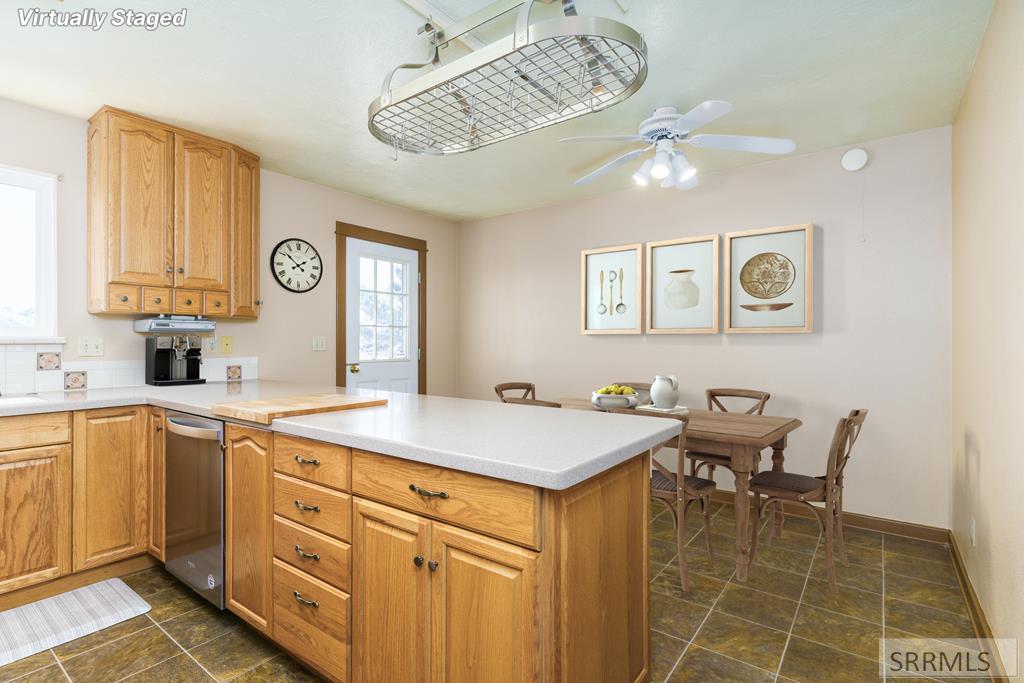 1036 Camas Lane Property Photo 14