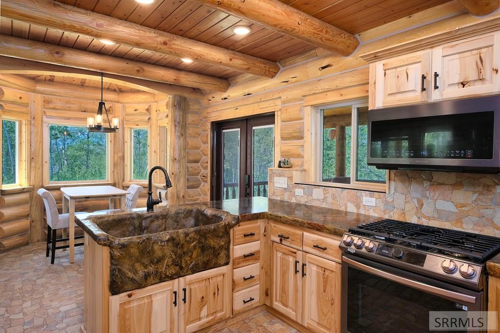 2580 Shoshone Road Property Photo 8