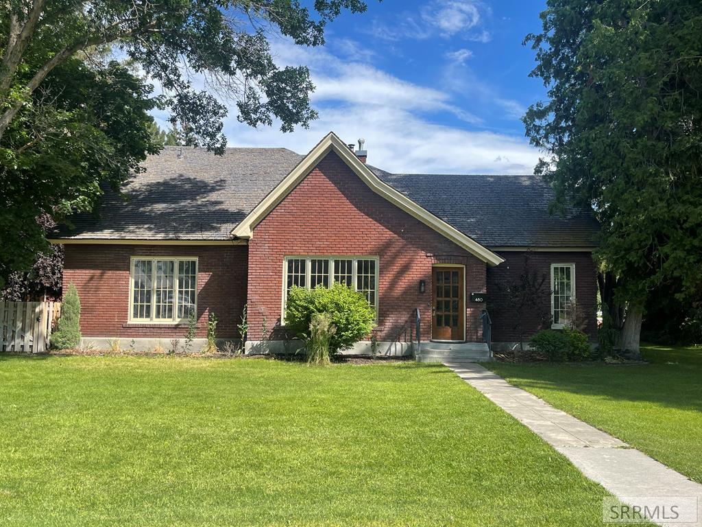 480 S Shilling Avenue Property Photo 1