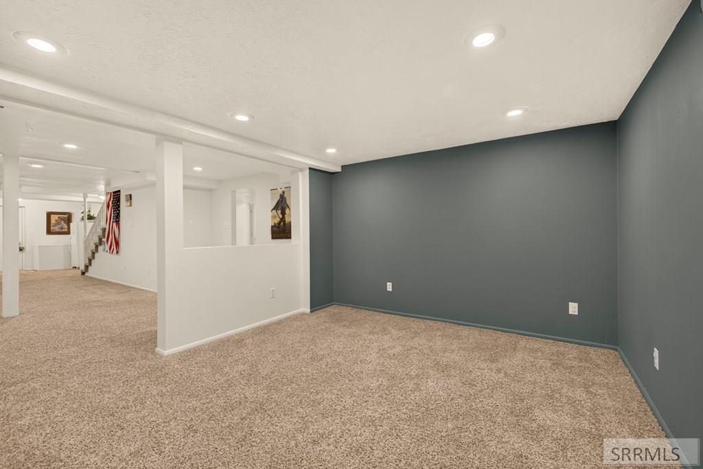2195 S Midway Avenue Property Photo 35