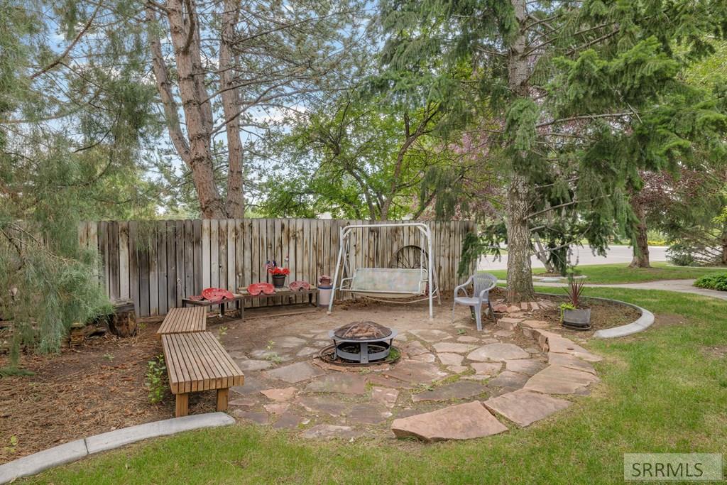 2195 S Midway Avenue Property Photo 47