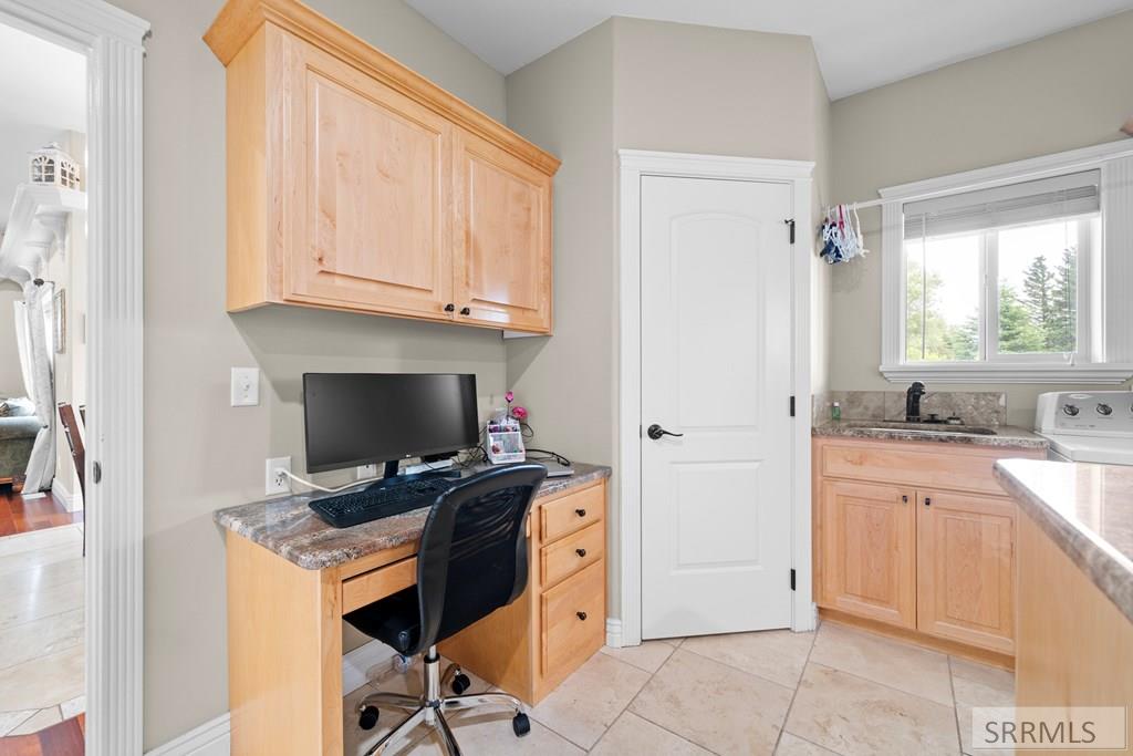 9232 N Mapleview Drive Property Photo 24
