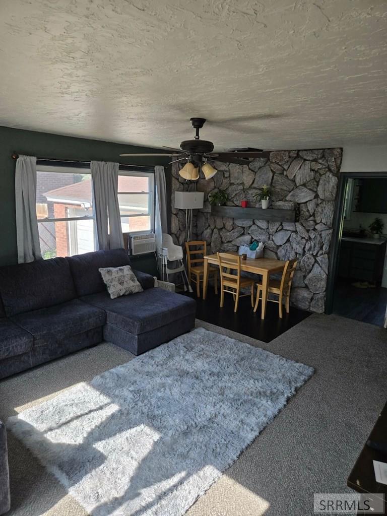 947 Cahoon Street Property Photo 6