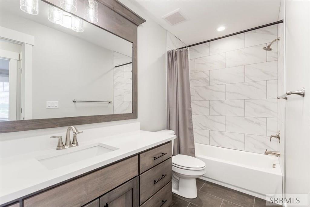 5849 Macrae Dr Property Photo 18
