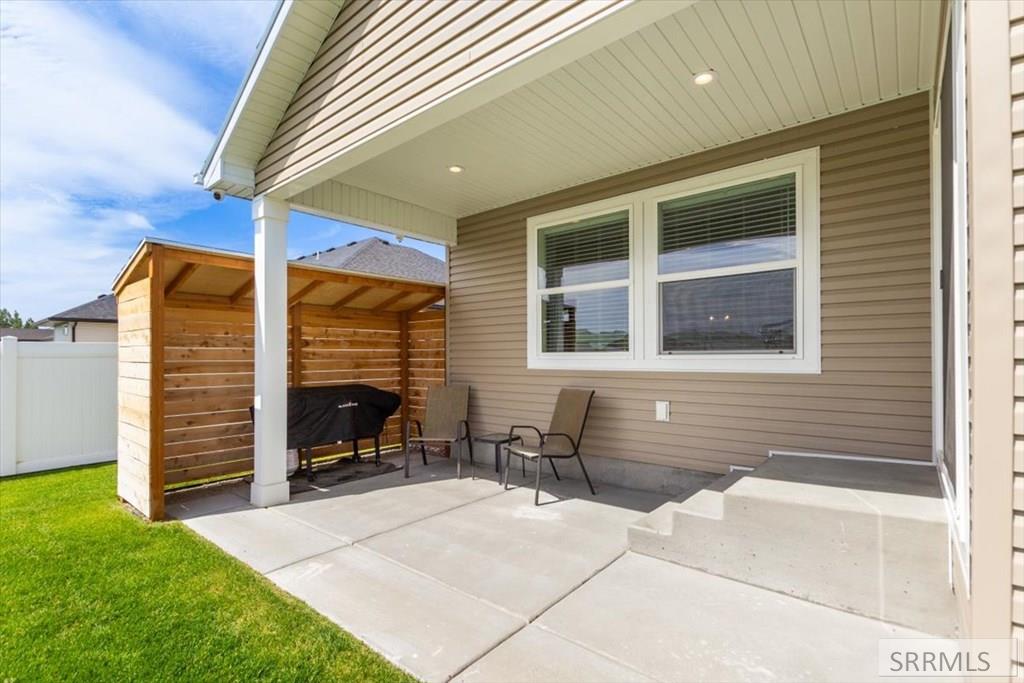 5849 Macrae Dr Property Photo 30