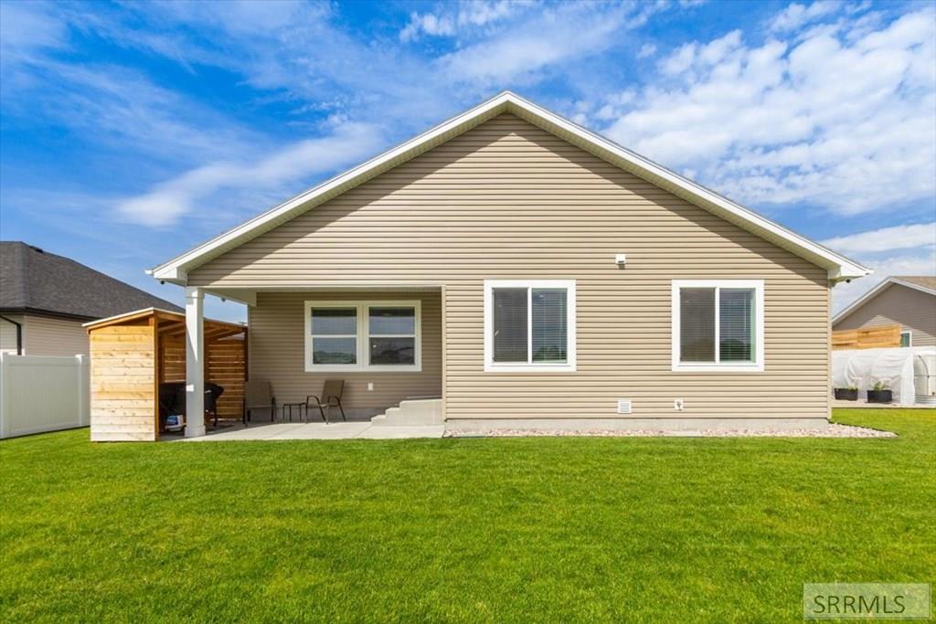 5849 Macrae Dr Property Photo 34