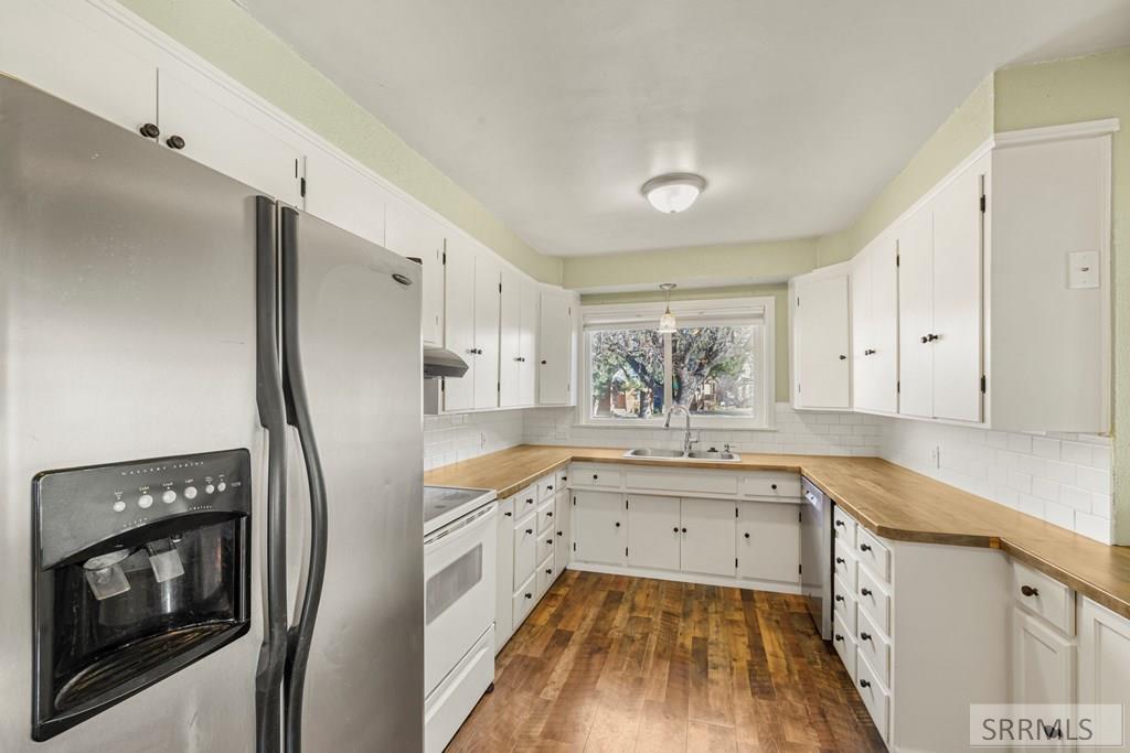 181 W 13th Street Property Photo 9