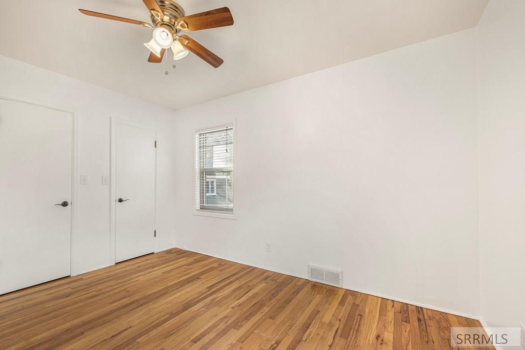 181 W 13th Street Property Photo 22
