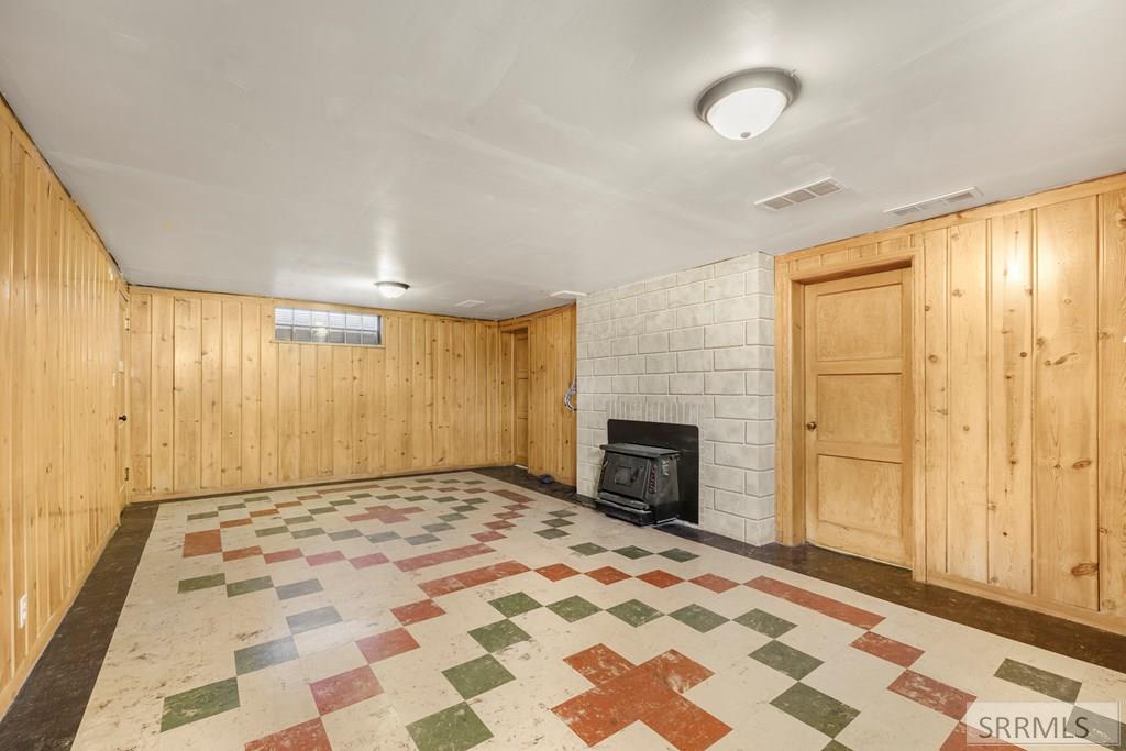 181 W 13th Street Property Photo 29