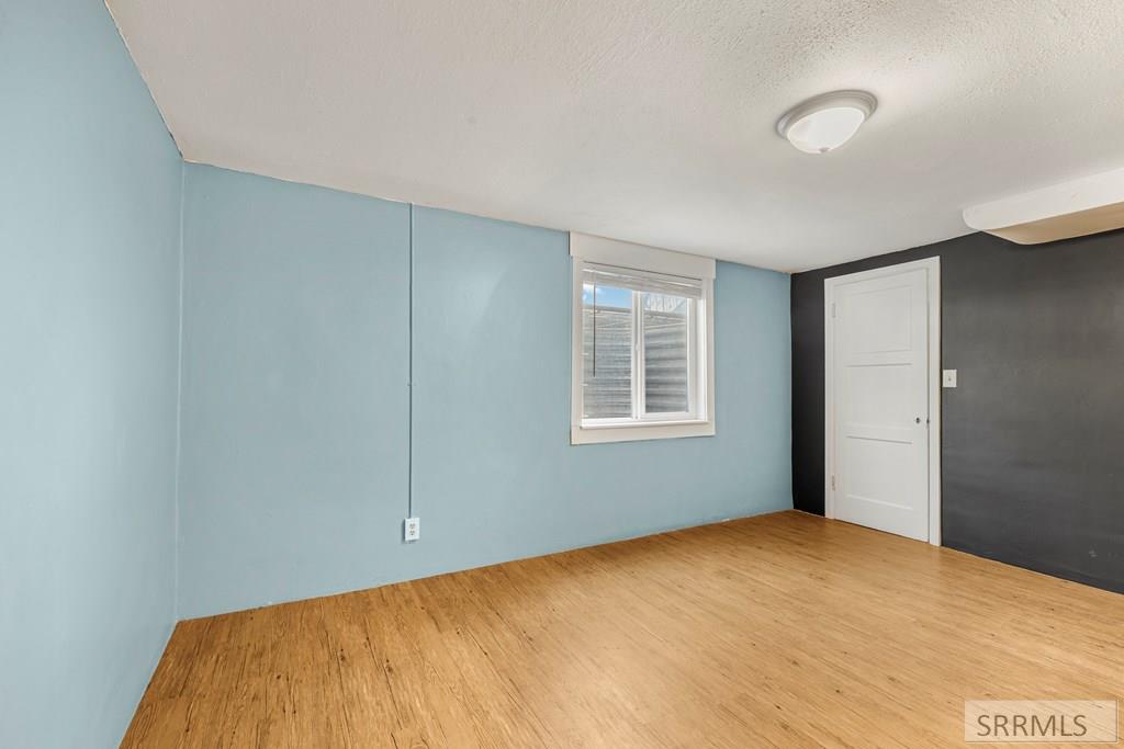 181 W 13th Street Property Photo 32