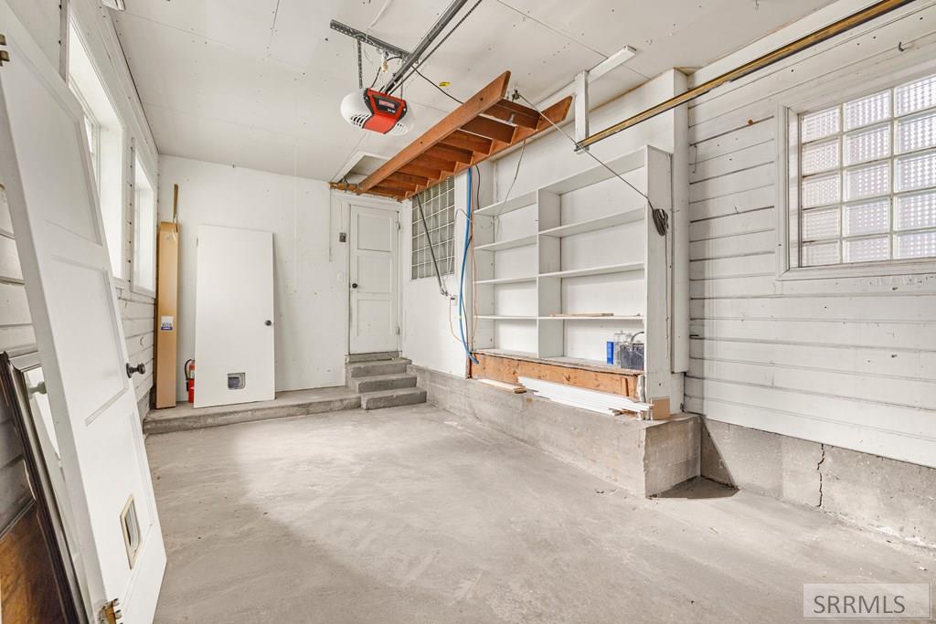 181 W 13th Street Property Photo 46