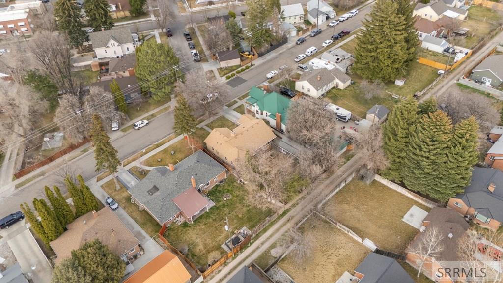 181 W 13th Street Property Photo 56