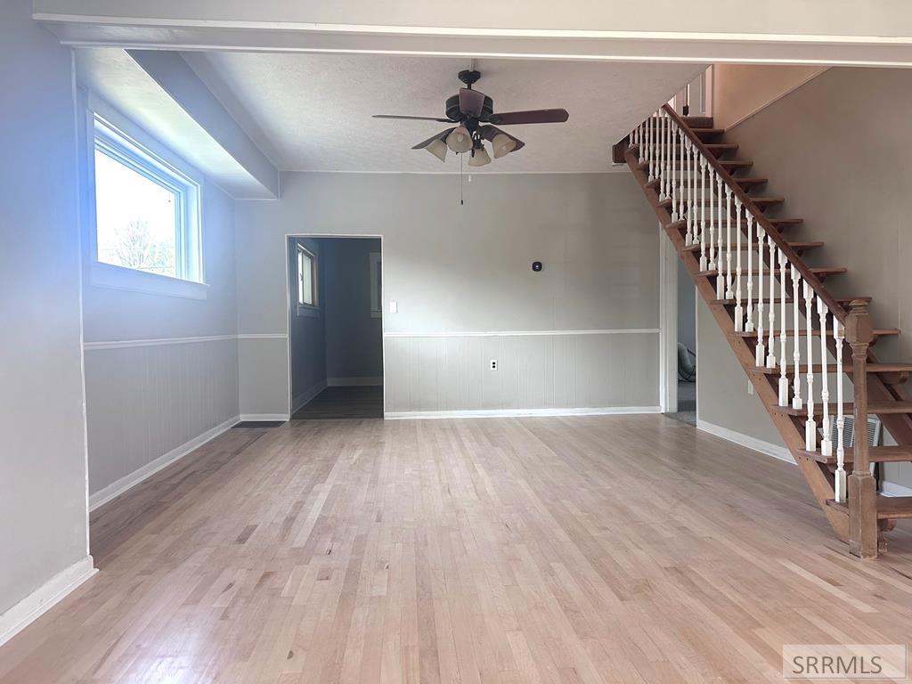 245 6th Street Property Photo 3