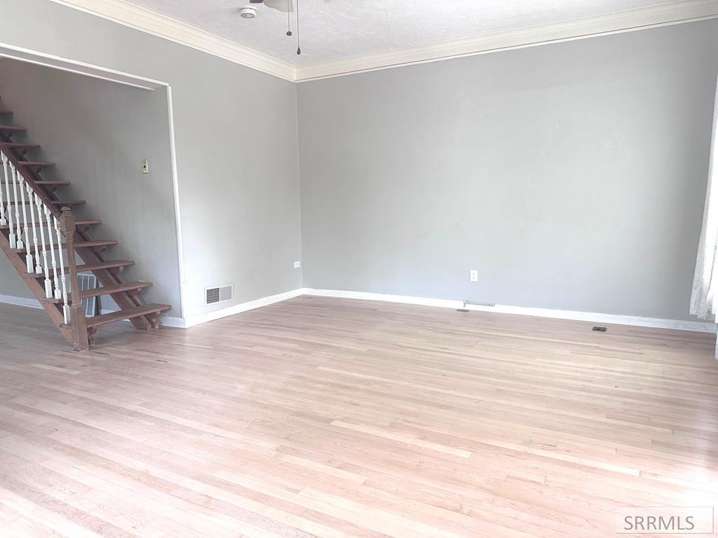 245 6th Street Property Photo 4