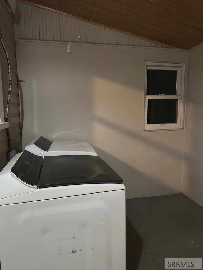245 6th Street Property Photo 15