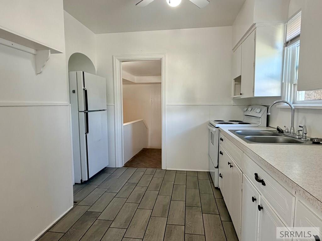 402 3rd Street Property Photo 5