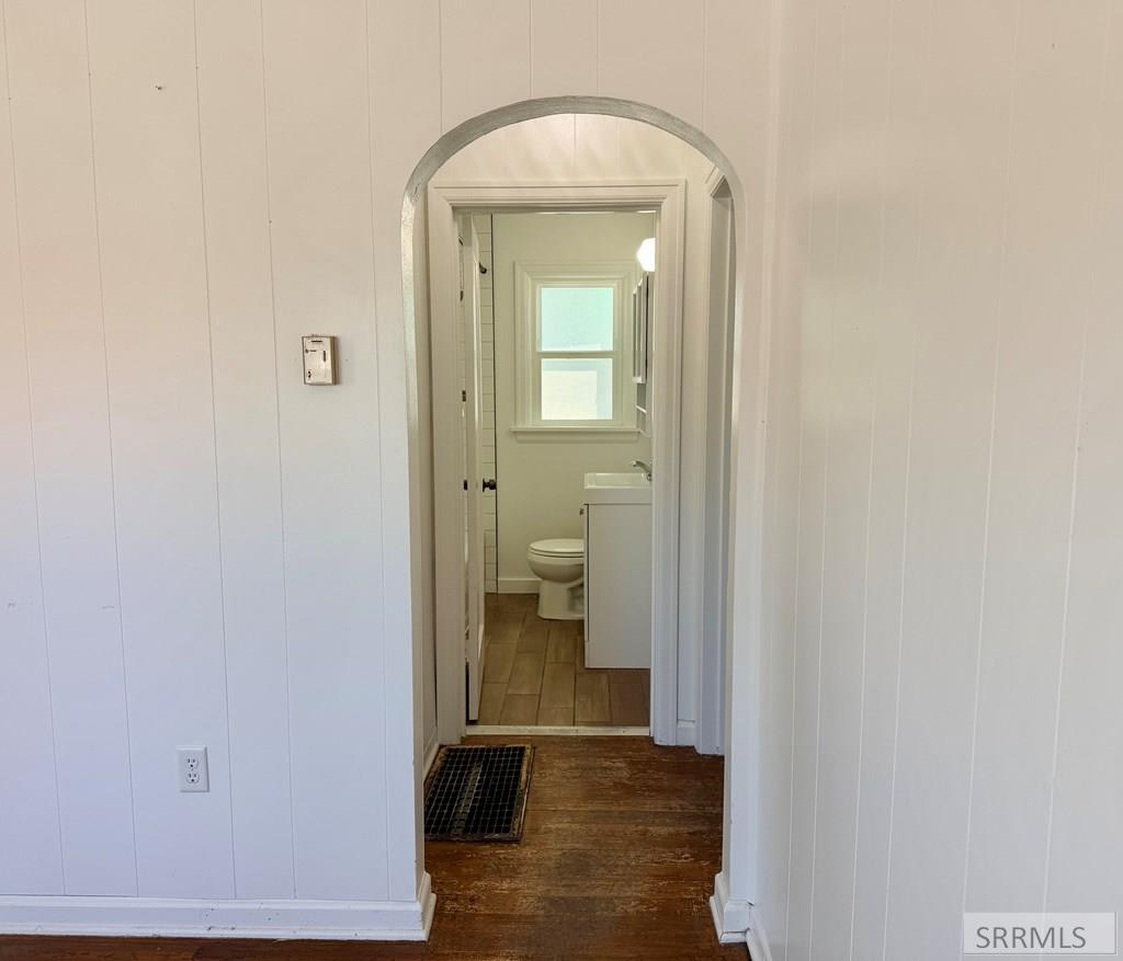 402 3rd Street Property Photo 7