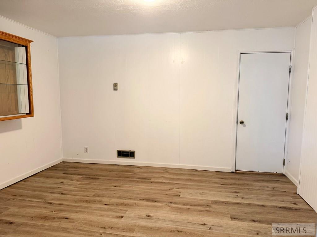 402 3rd Street Property Photo 12