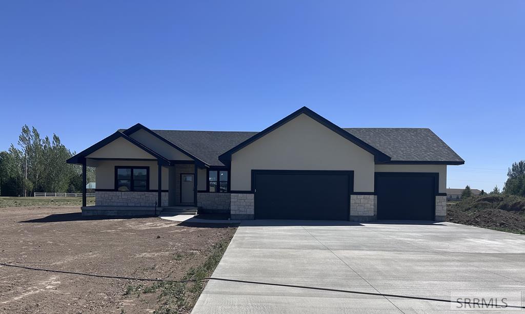 4136 E 206 N Property Photo 15