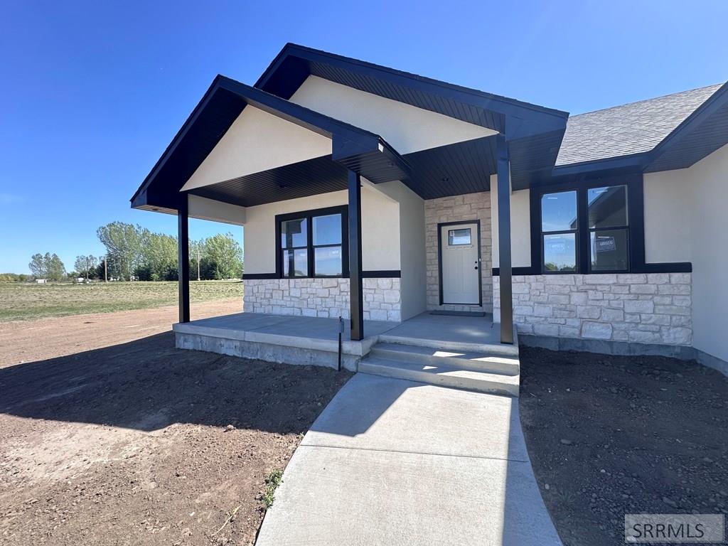 4136 E 206 N Property Photo 16