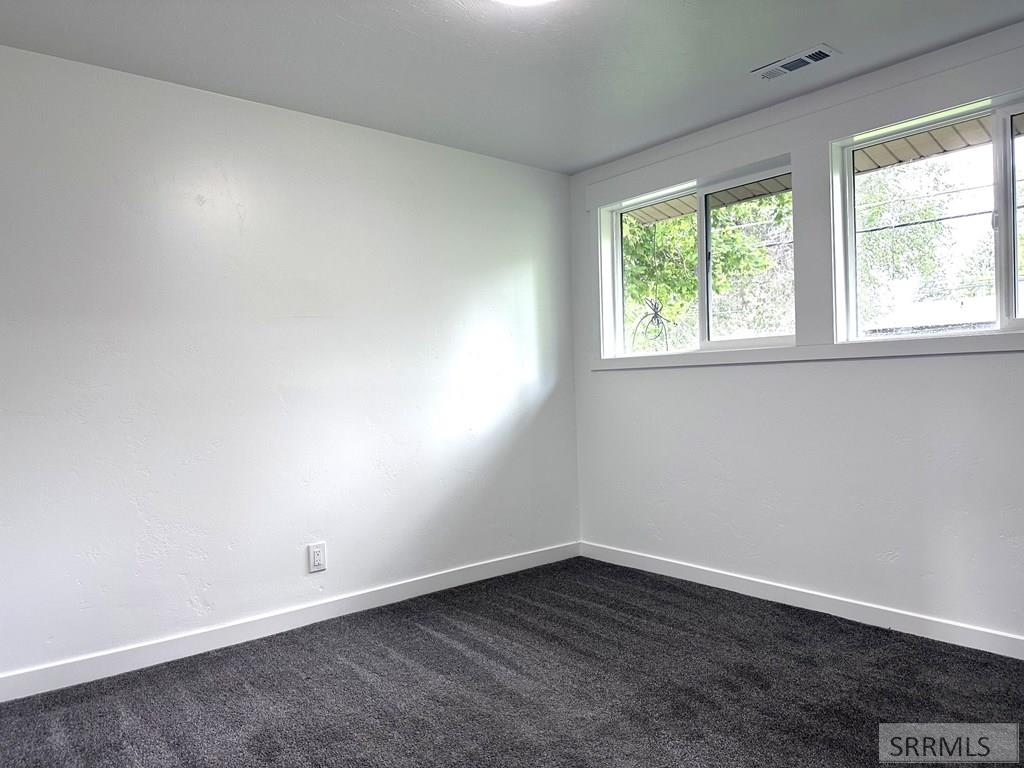 1015 Lovejoy Street Property Photo 6