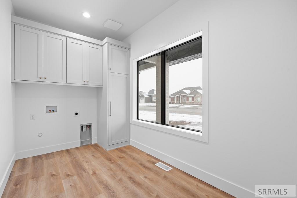 5707 Long Cove Drive Property Photo 18
