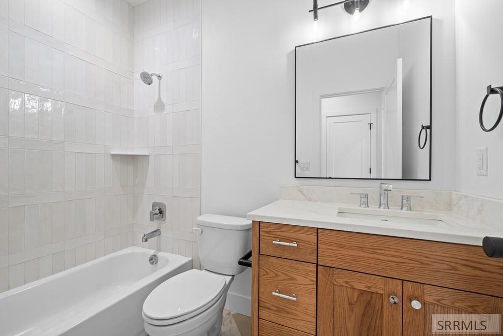 5707 Long Cove Drive Property Photo 19
