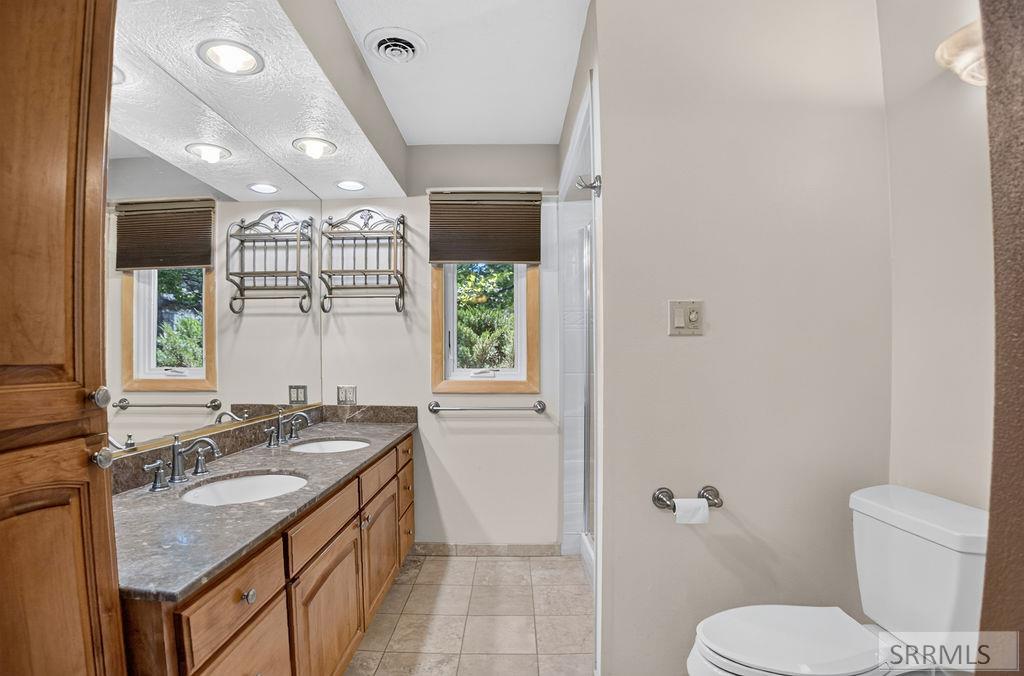 1255 Chokecherry Dr Property Photo 39