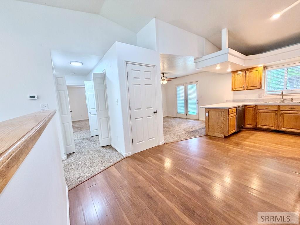 2948 E Courtyard Circle Property Photo 4