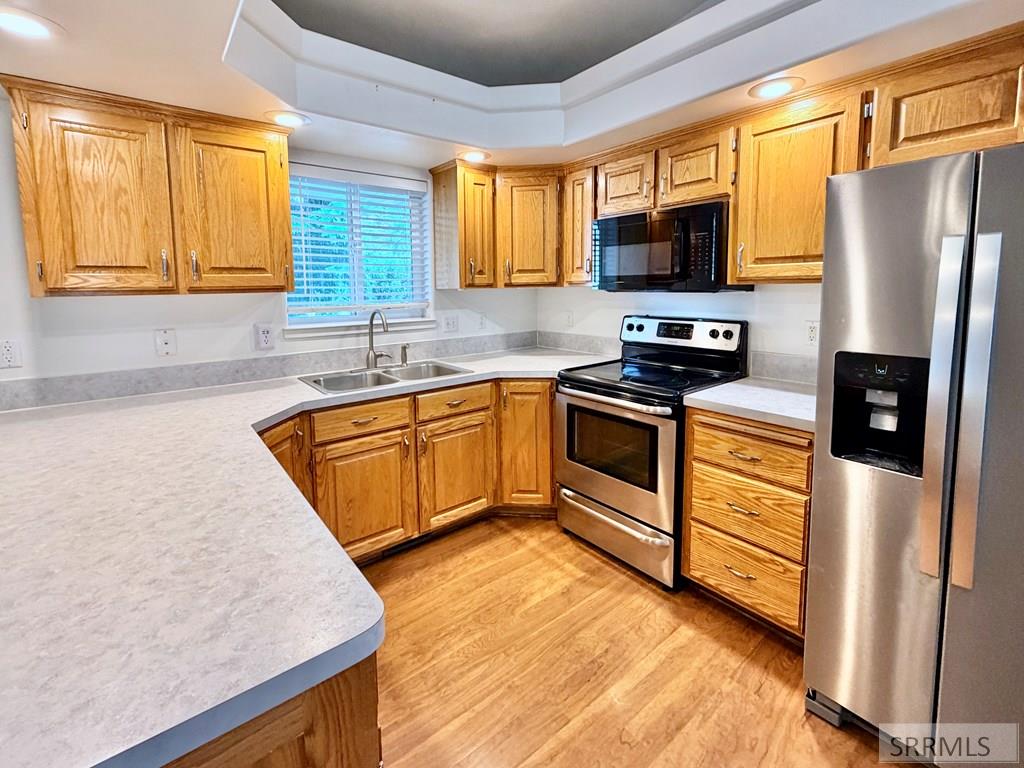 2948 E Courtyard Circle Property Photo 6