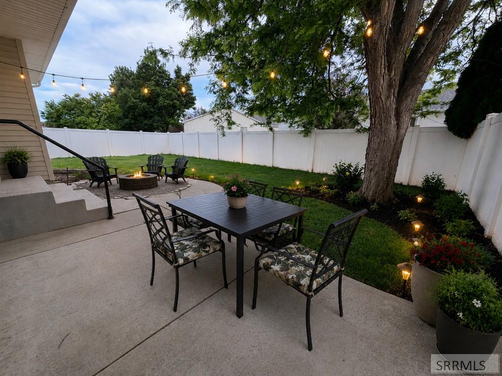 2948 E Courtyard Circle Property Photo 22