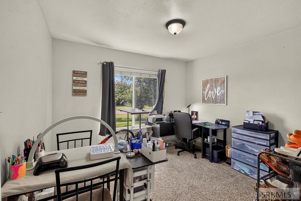 3879 E 12 N Property Photo 19