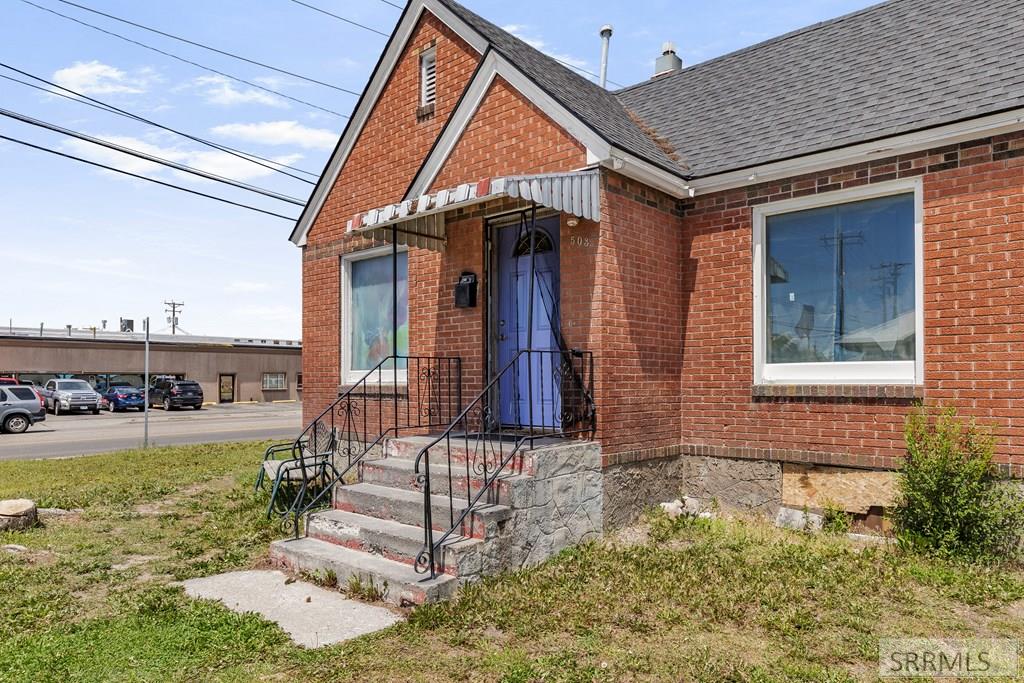 503 Gladstone Street Property Photo 4