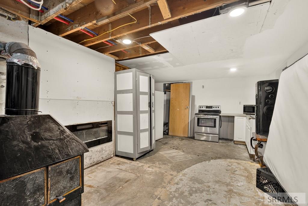503 Gladstone Street Property Photo 23
