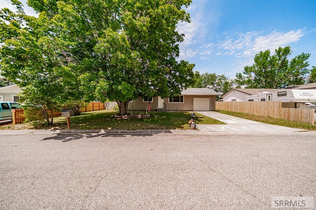 365 Bob O Link Drive Property Photo 2